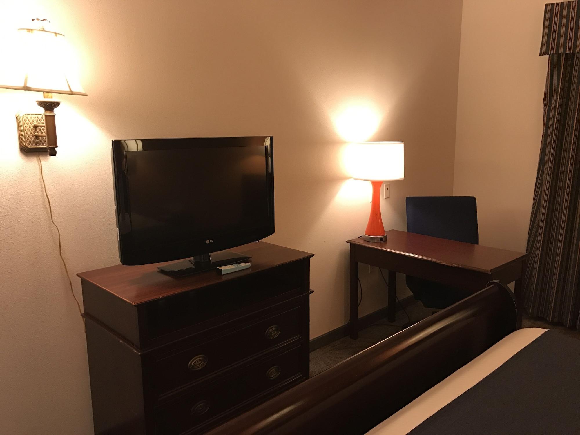 Super 8 By Wyndham Lubbock West Hotel Екстериор снимка