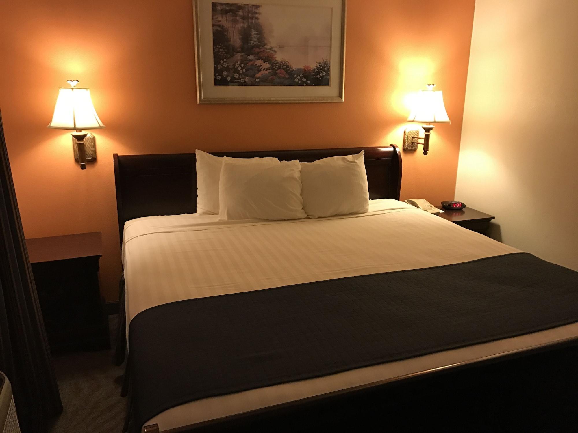 Super 8 By Wyndham Lubbock West Hotel Екстериор снимка