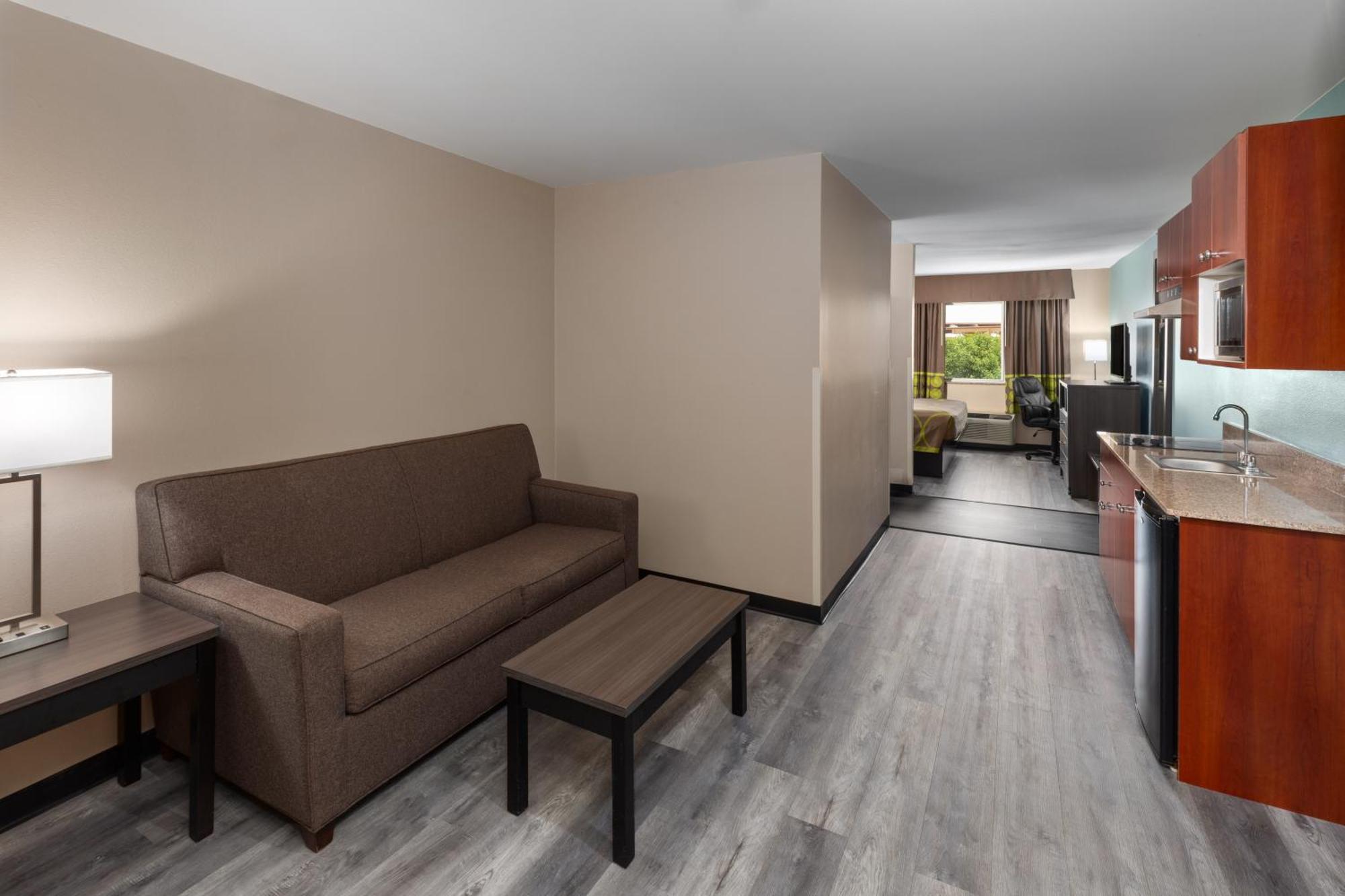 Super 8 By Wyndham Lubbock West Hotel Екстериор снимка