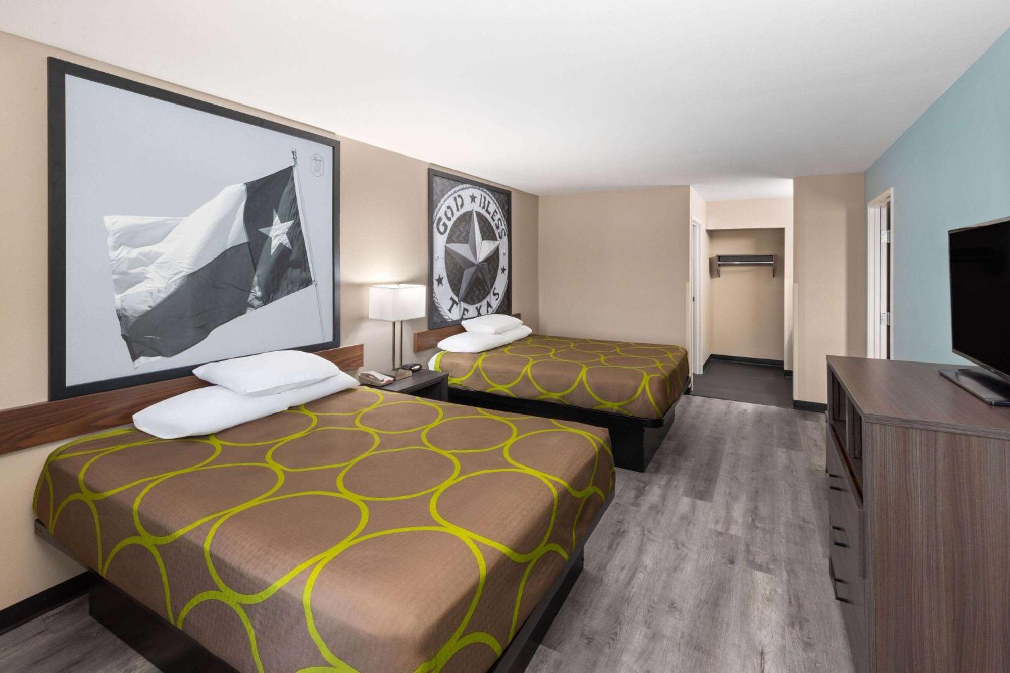 Super 8 By Wyndham Lubbock West Hotel Екстериор снимка
