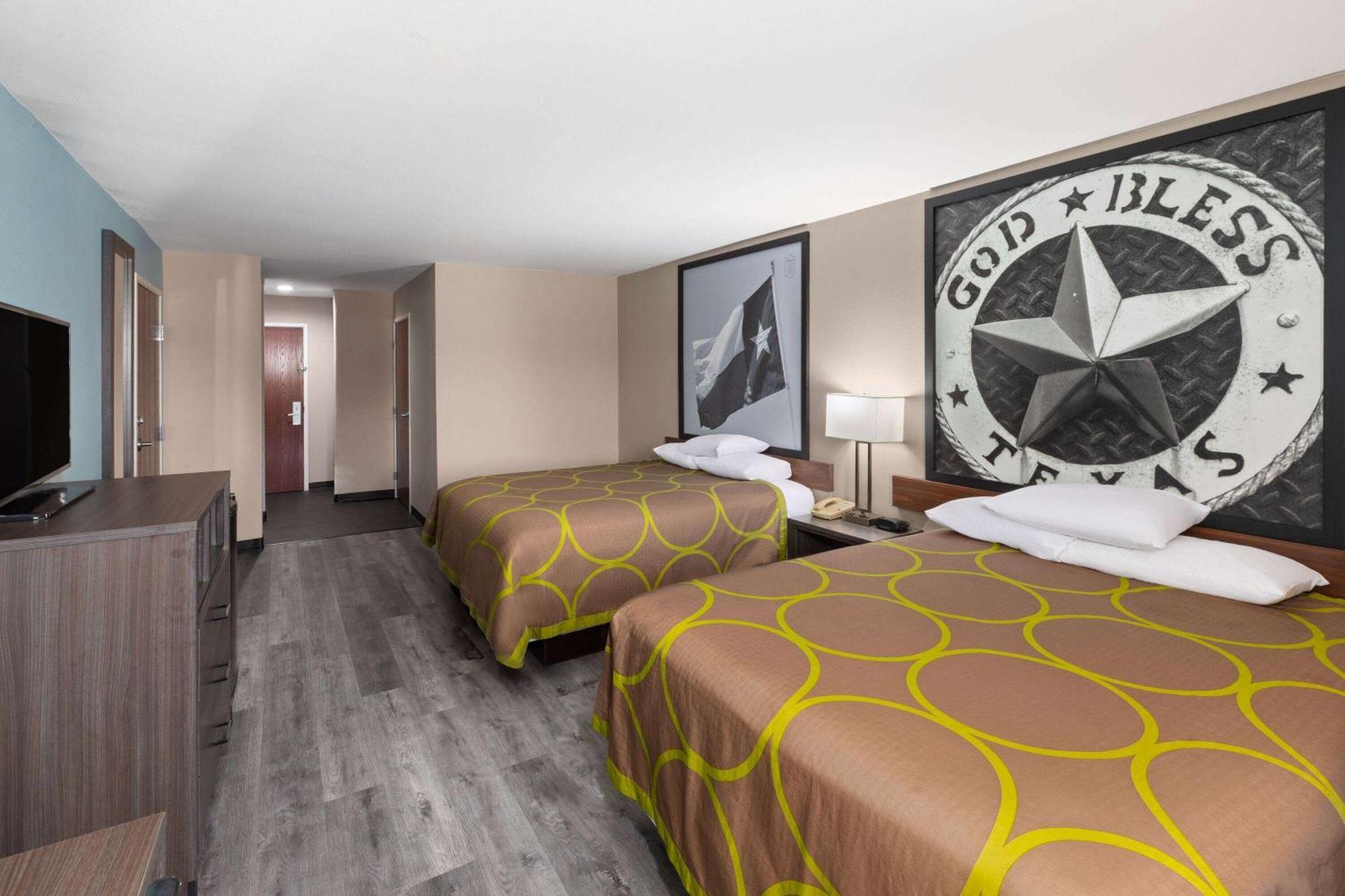Super 8 By Wyndham Lubbock West Hotel Екстериор снимка